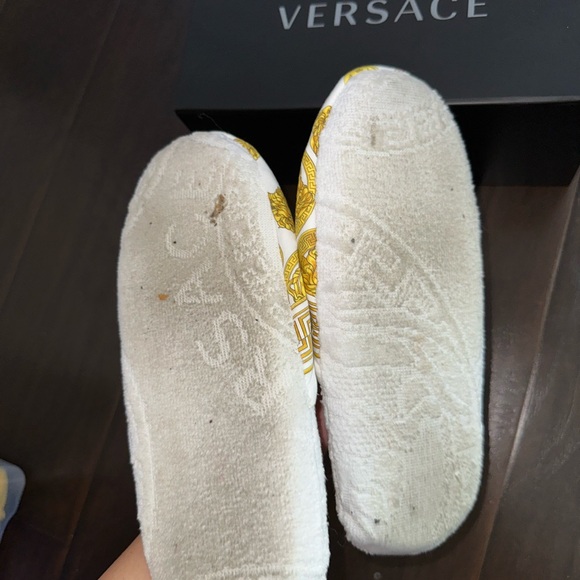 Versace Slippers - Picture 11 of 12